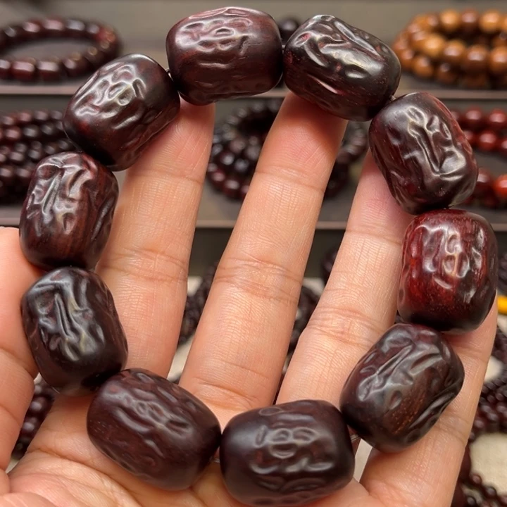 温***️木质类印度小叶紫檀大枣手串无油无蜡