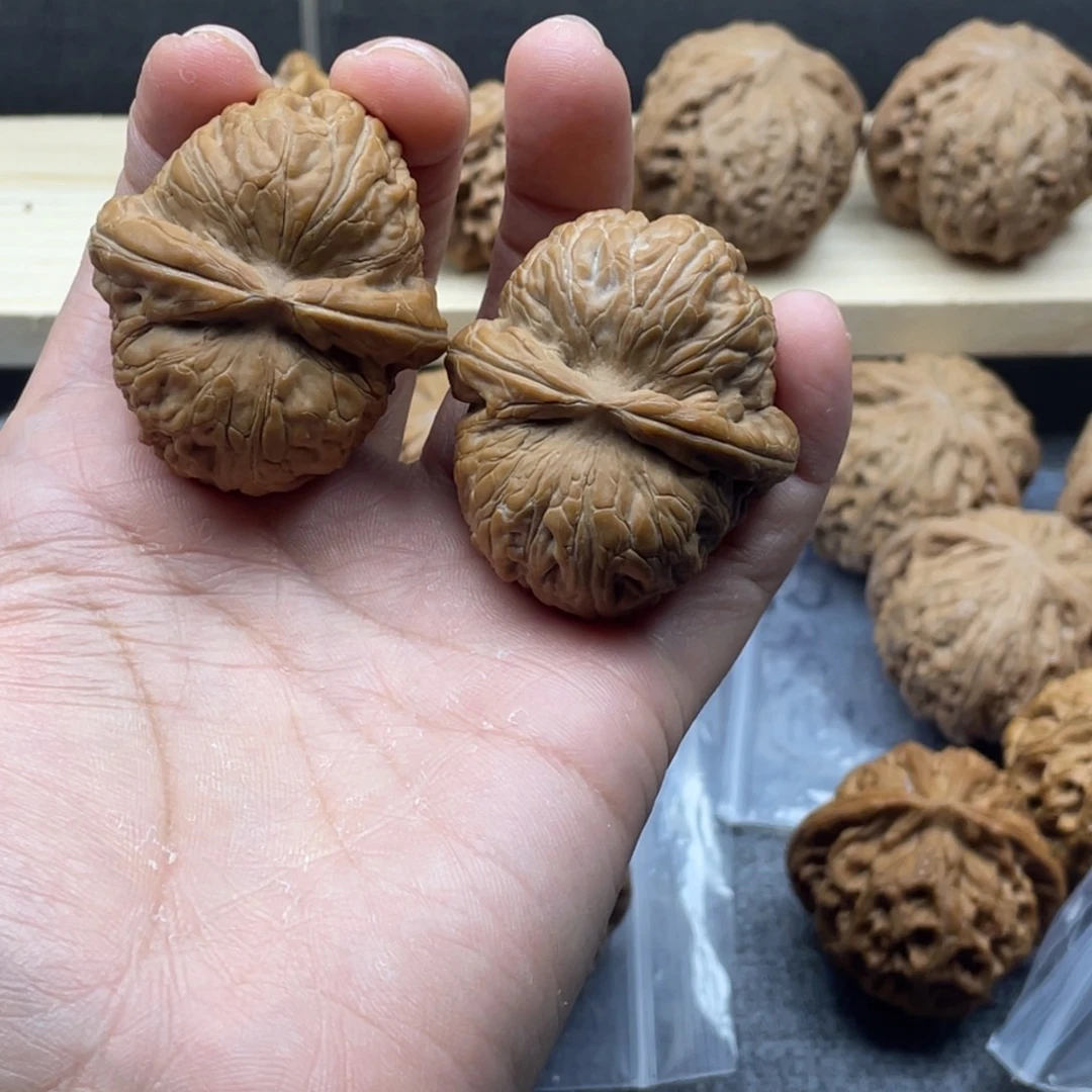 北***z把件文玩核桃元宝42