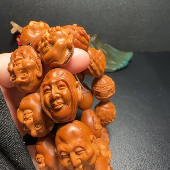 手串橄榄核单面十八罗汉