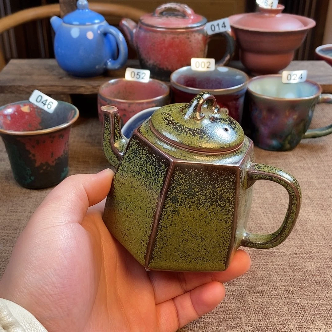 摆件小*钧瓷茶壶艺术