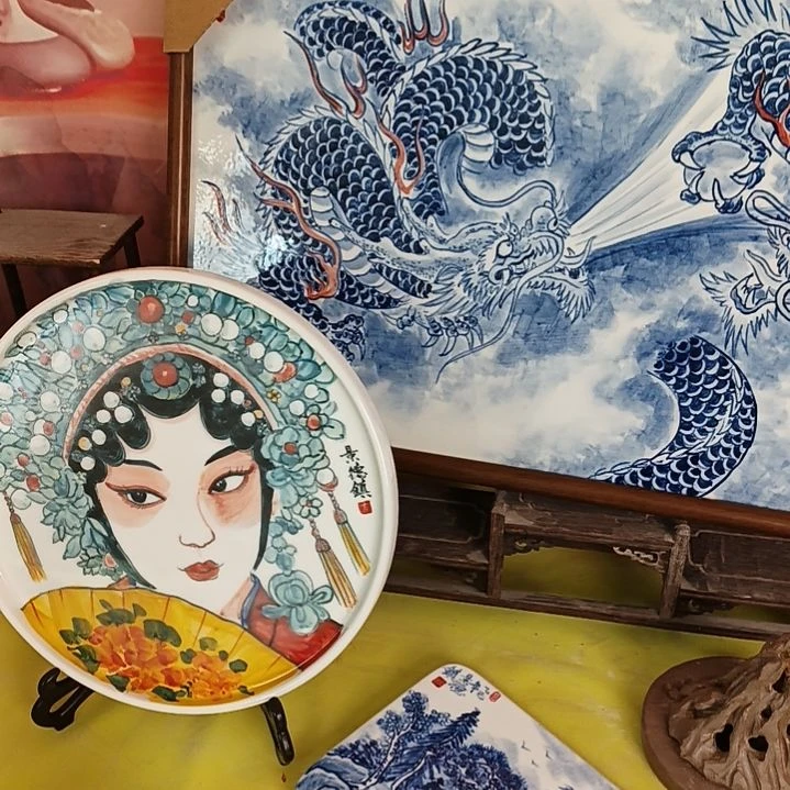 盘景德镇手绘釉下彩手绘画