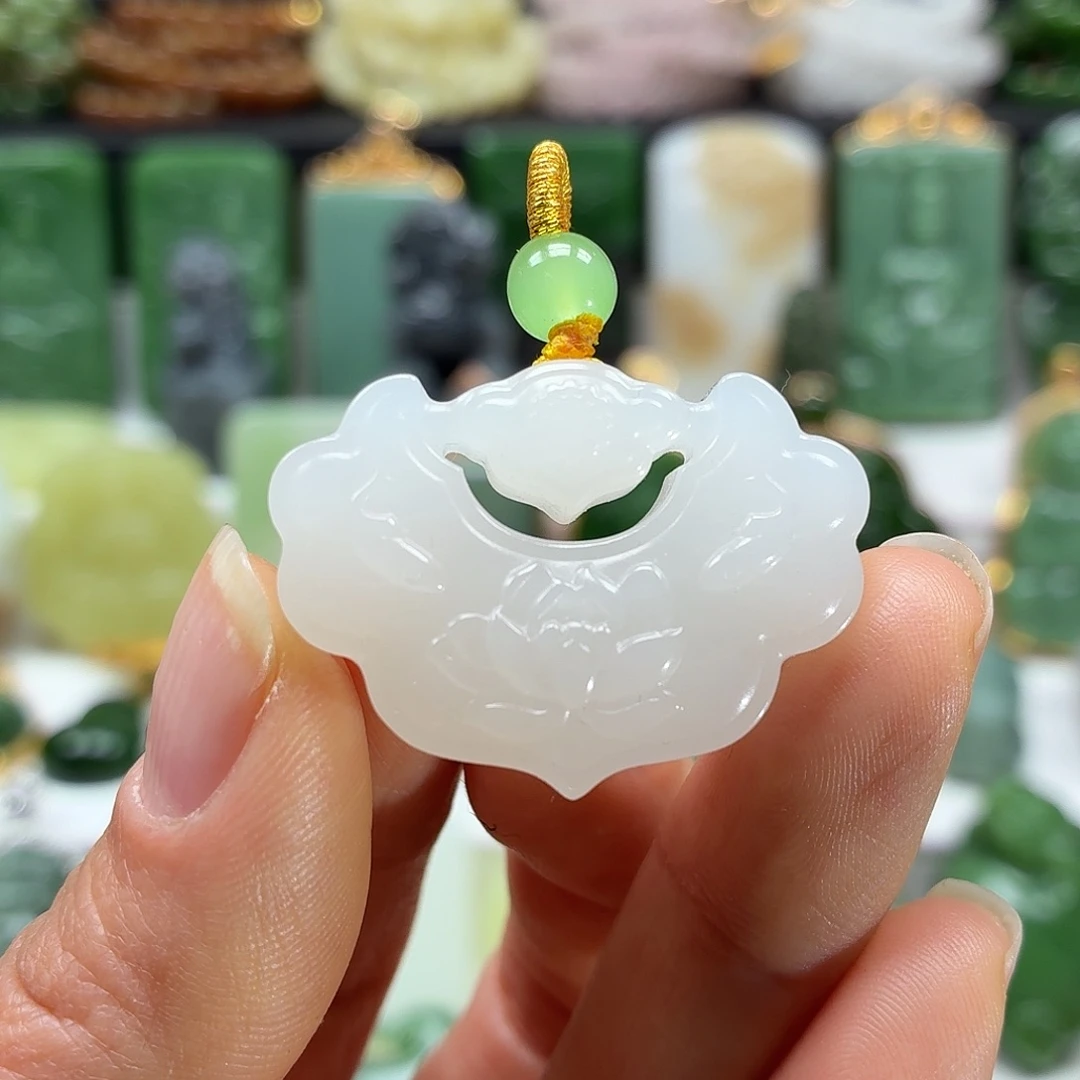 和田玉未镶嵌颈饰精品