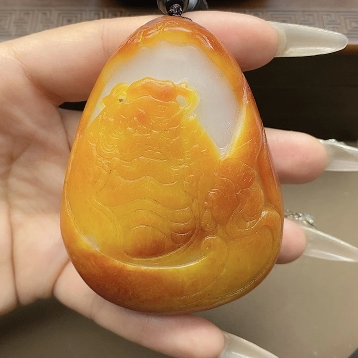 和田玉挂件未镶嵌冬***服