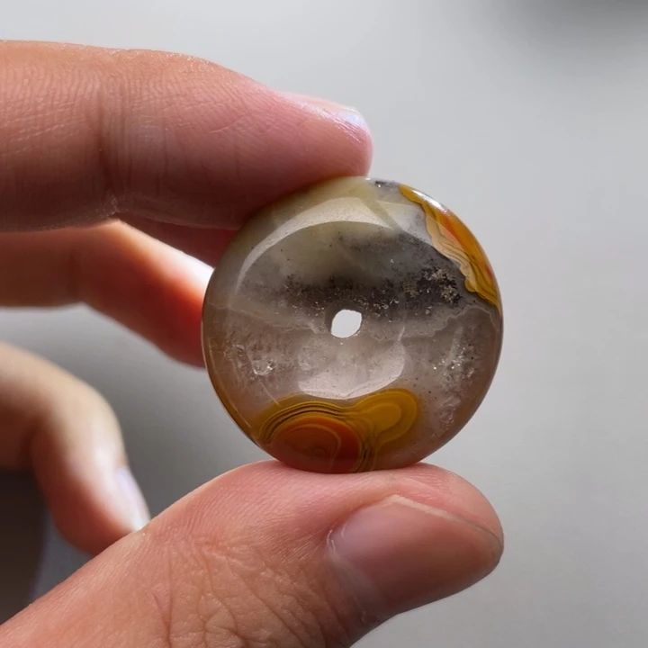 玛瑙/玉髓颈饰未镶嵌穿**空