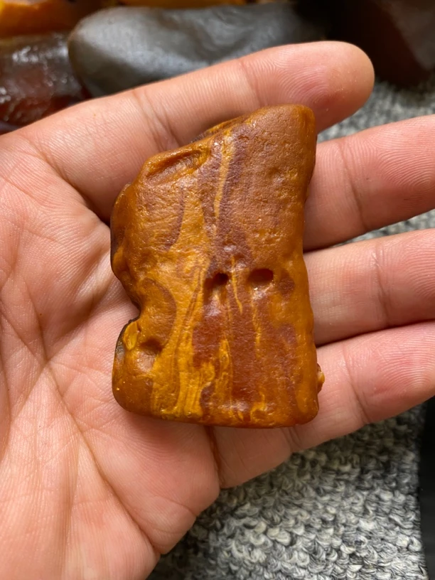 天然原矿琥珀蜜蜡