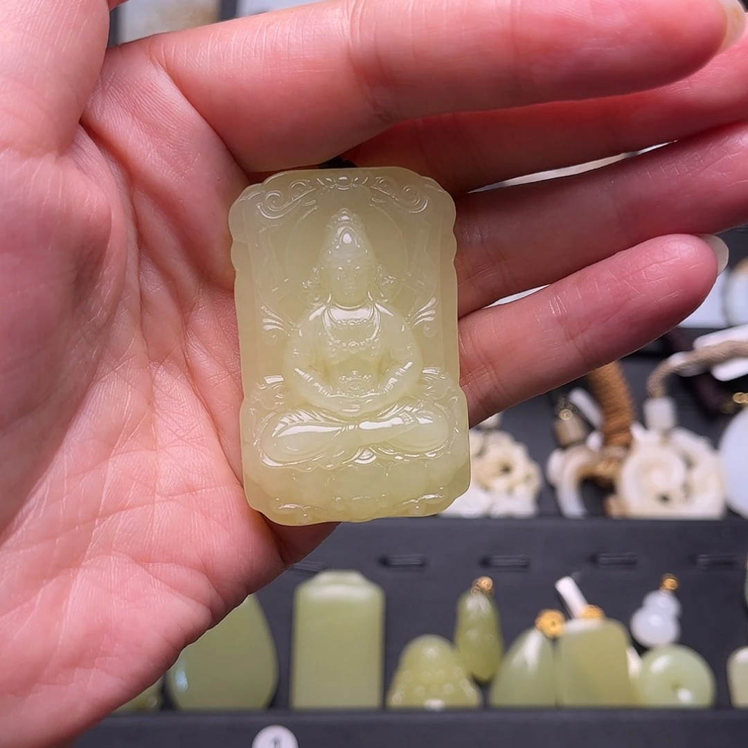 k***n颈饰未镶嵌和田玉