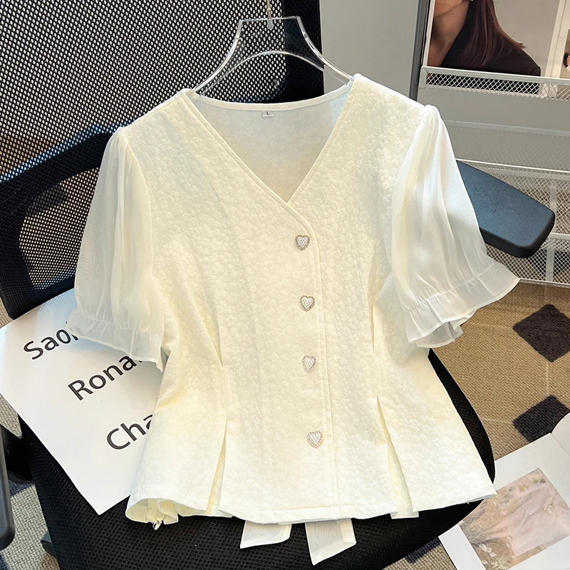 夏季新款时尚洋气V领短袖衬衫女设计感小众收腰显瘦短款减龄上衣