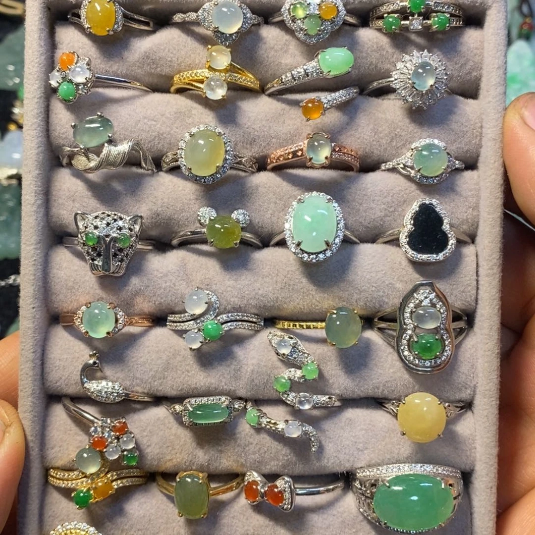 翡翠银S925镶嵌戒指天然缅甸翡翠A货戒指展示图片