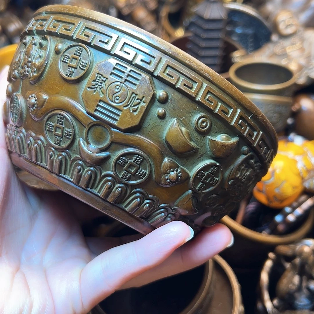 精美铜器工艺品等