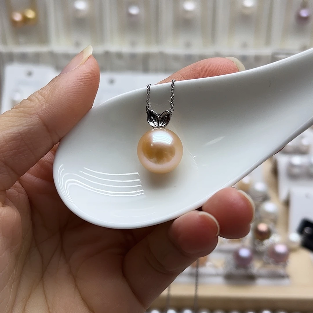 淡水珍珠银S925镶嵌吊坠(赠链)1