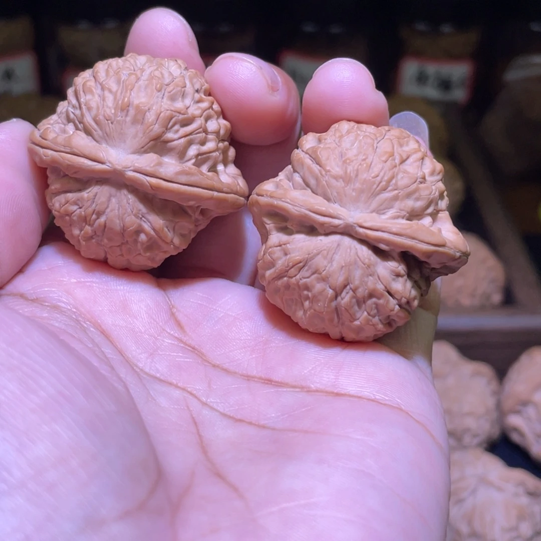 把件文玩核桃野生果