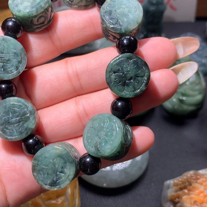 翡翠未镶嵌颈饰保真天然A货翡翠