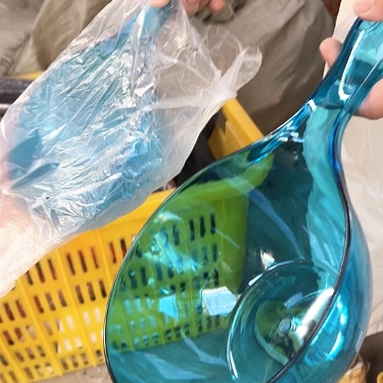 蓝水鹞子。
