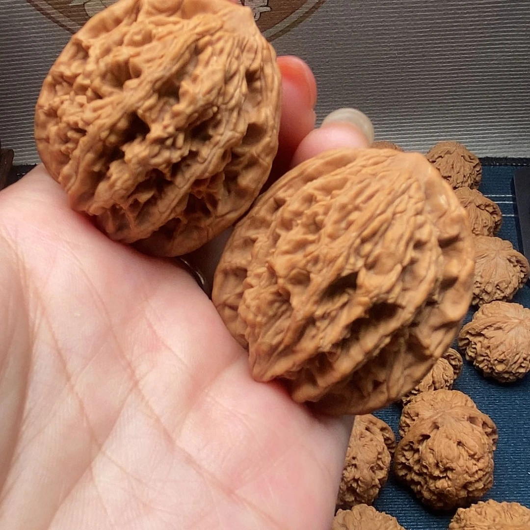 文玩核桃把件8麦穗虎头40