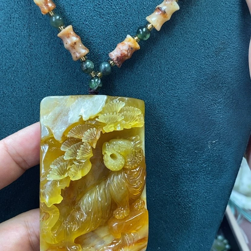 【闪购商品】蛇纹石玉未镶嵌吊坠