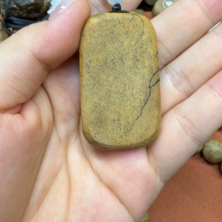 大叶紫檀（黑酸枝木类）