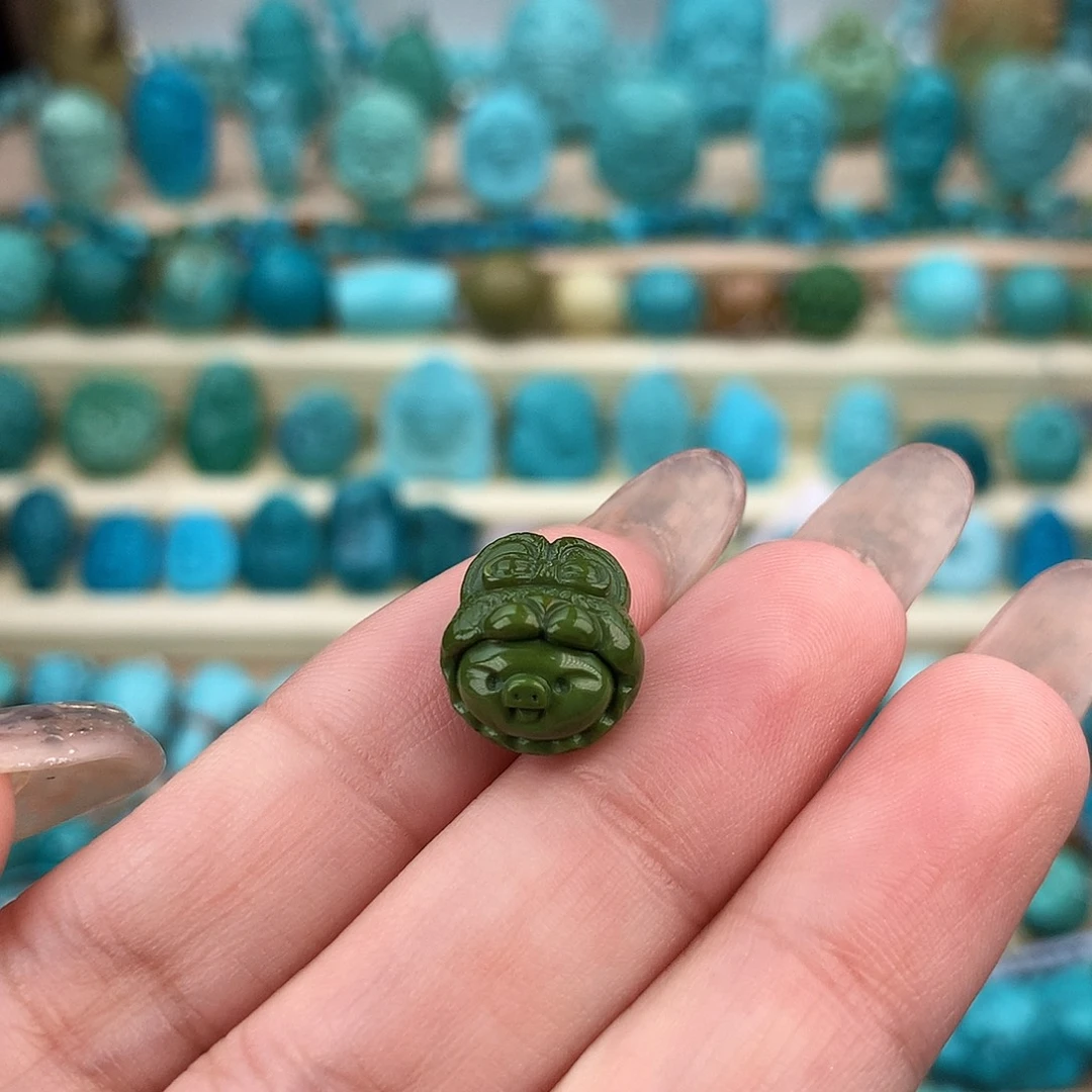 绿松石未镶嵌珠宝奇石