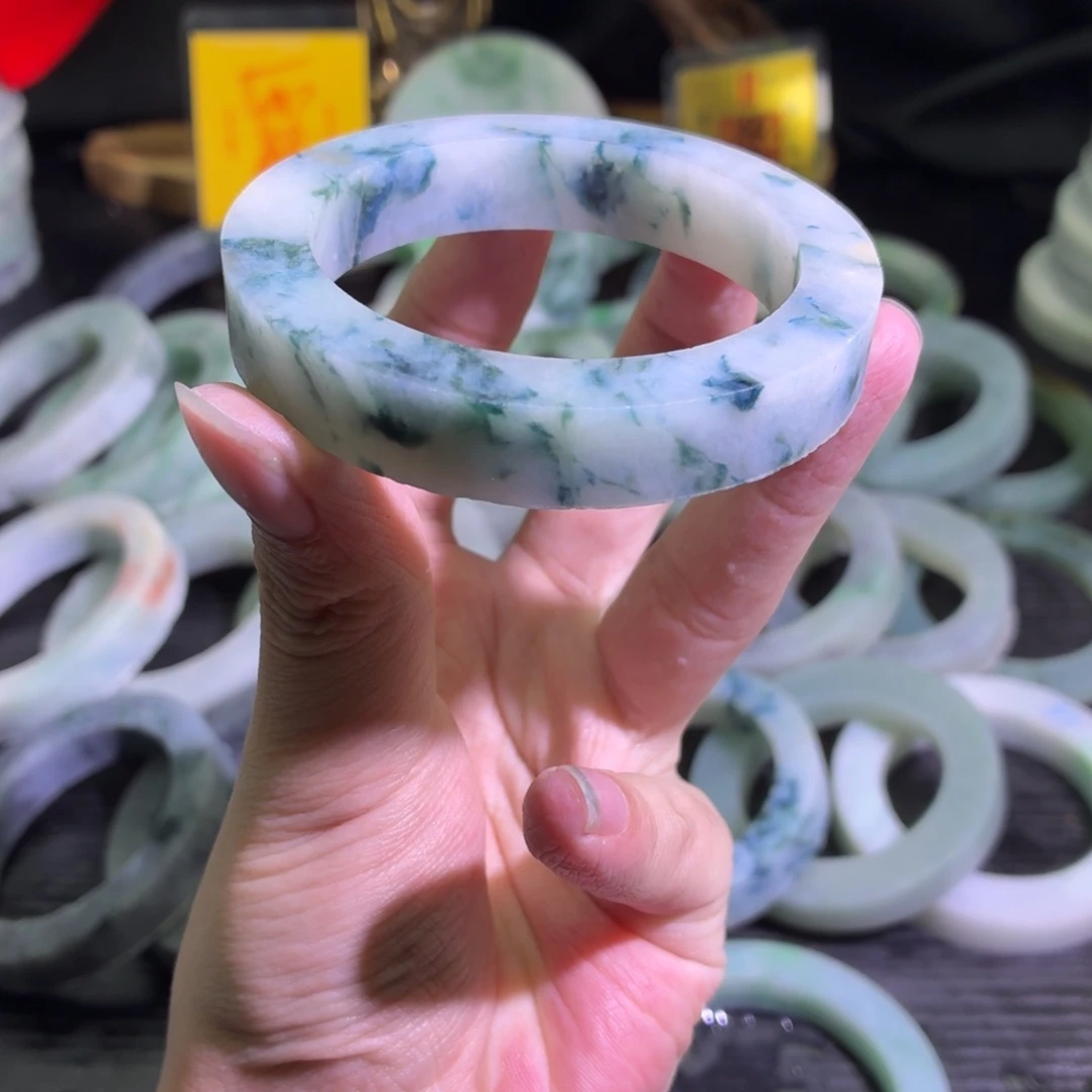 定制翡翠未镶嵌天然翡翠A货毛胚手镯定制