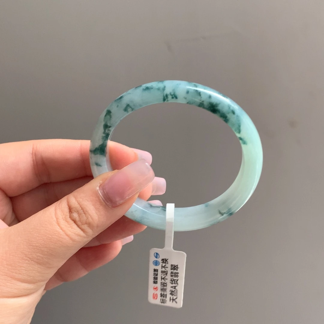 翡翠手镯未镶嵌26 53.7飘绿花贵妃