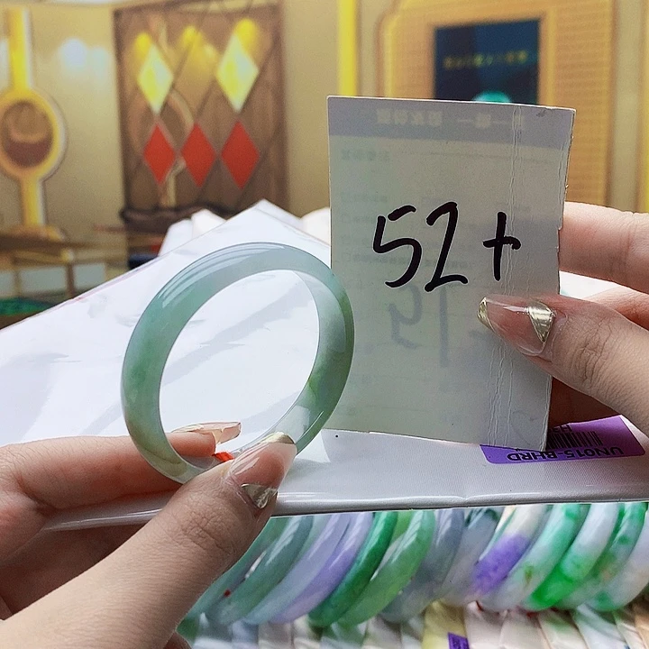 翡翠未镶嵌手镯0000……