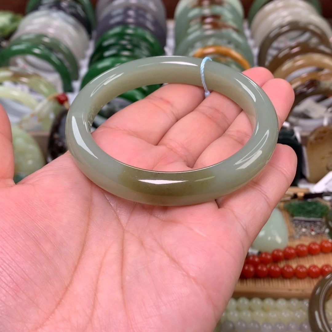 和田玉未镶嵌手镯59_60口径