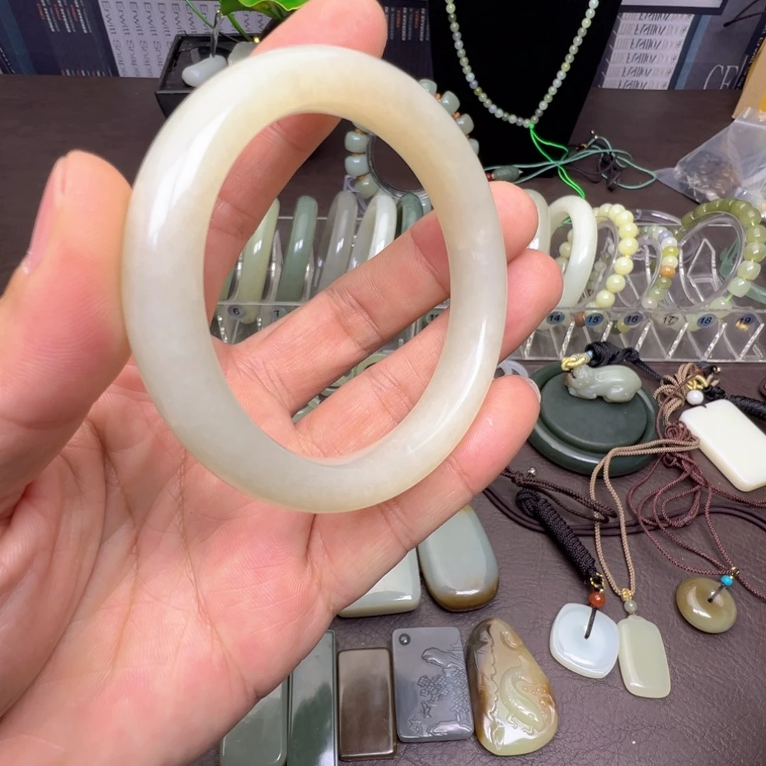 和田玉未镶嵌颈饰和田玉青海料手镯冰晴水蜂蜜水色54+圈口