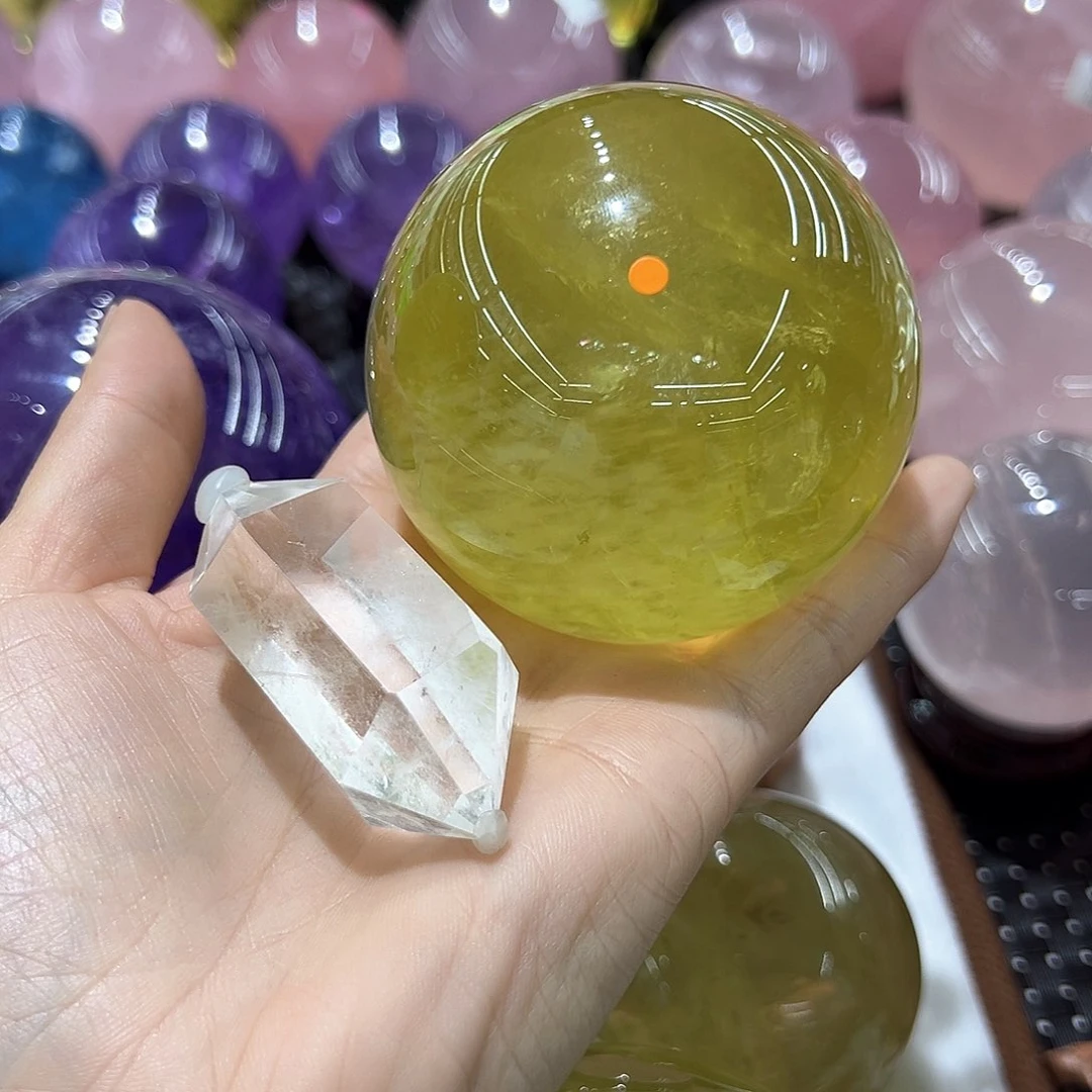 水晶水晶球摆件未镶嵌?*