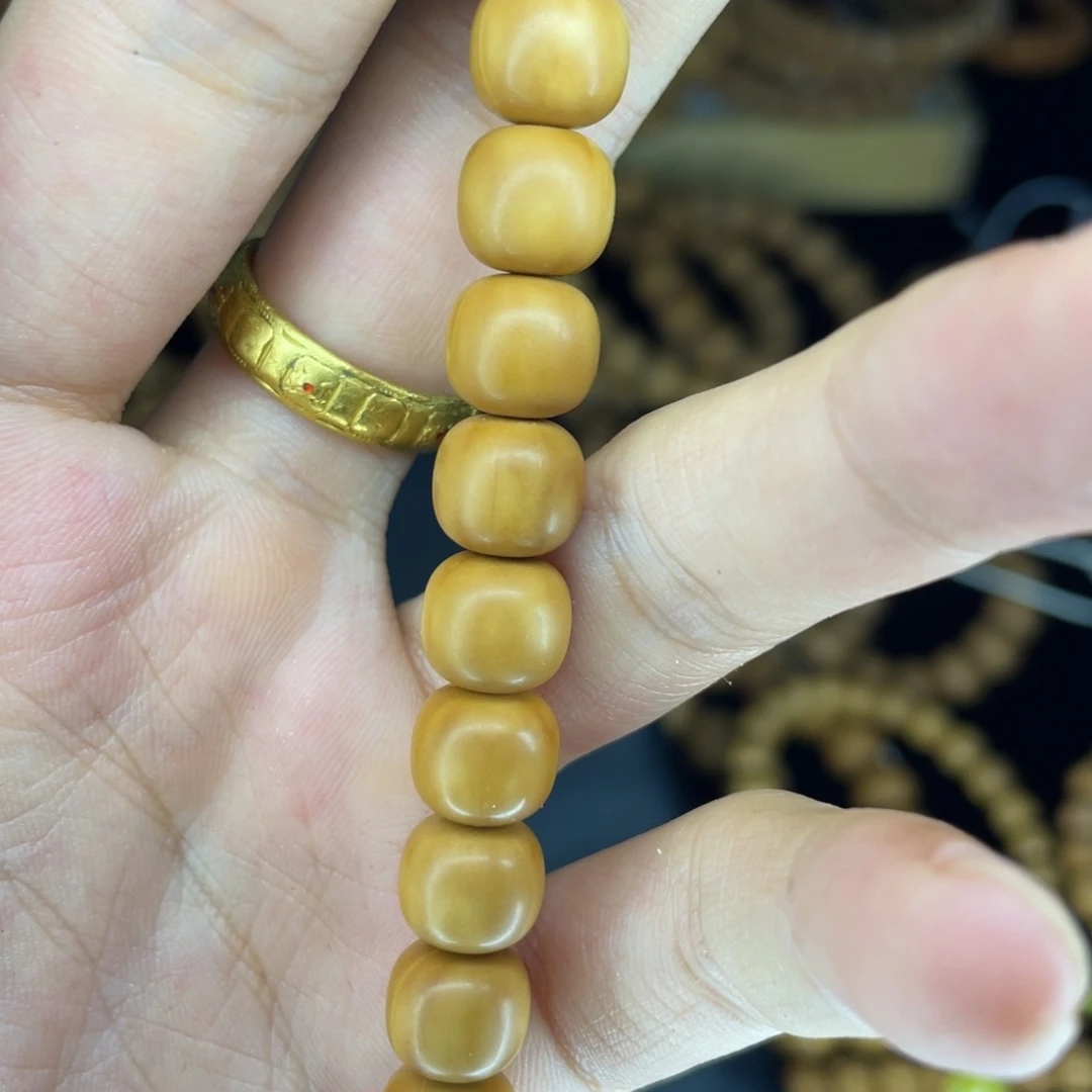 小****手串猴头核桃手串
