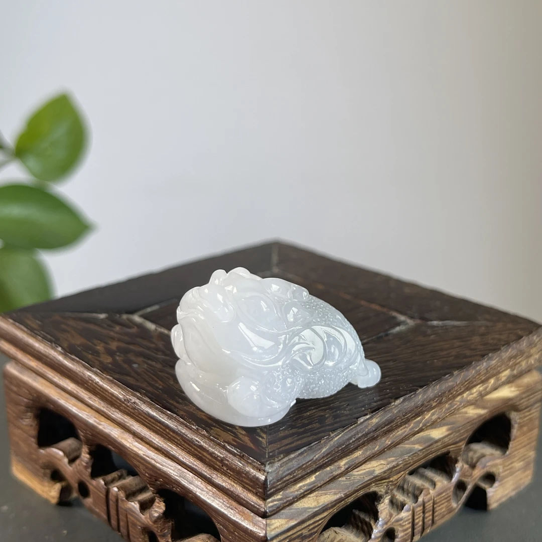 JCW21-38  天然翡翠缅甸A货 三脚金蟾