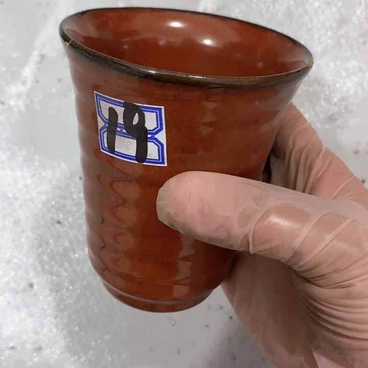 瓷片五厂铁红釉闻香杯微瑕疵