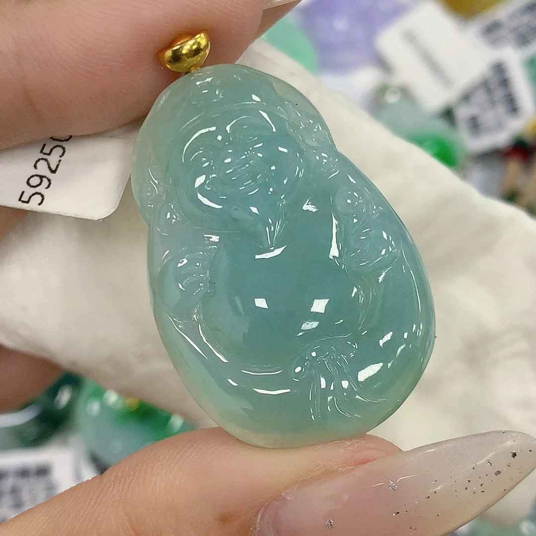 颈饰18K金镶嵌翡翠