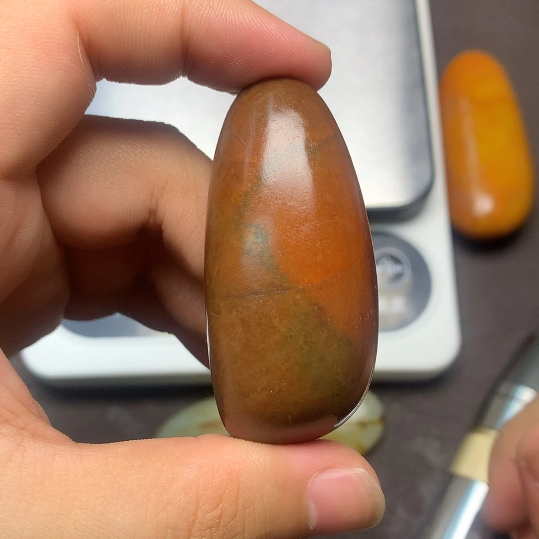 和田玉（糖玉）未镶嵌挂件