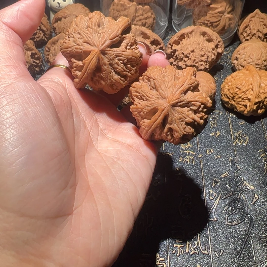 文玩核桃吊坠粗筋42手把件68