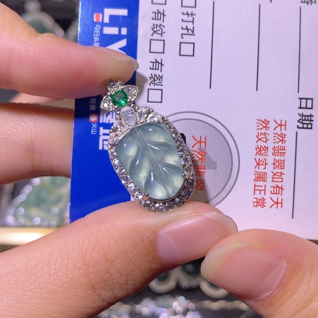 翡翠未镶嵌颈饰天然