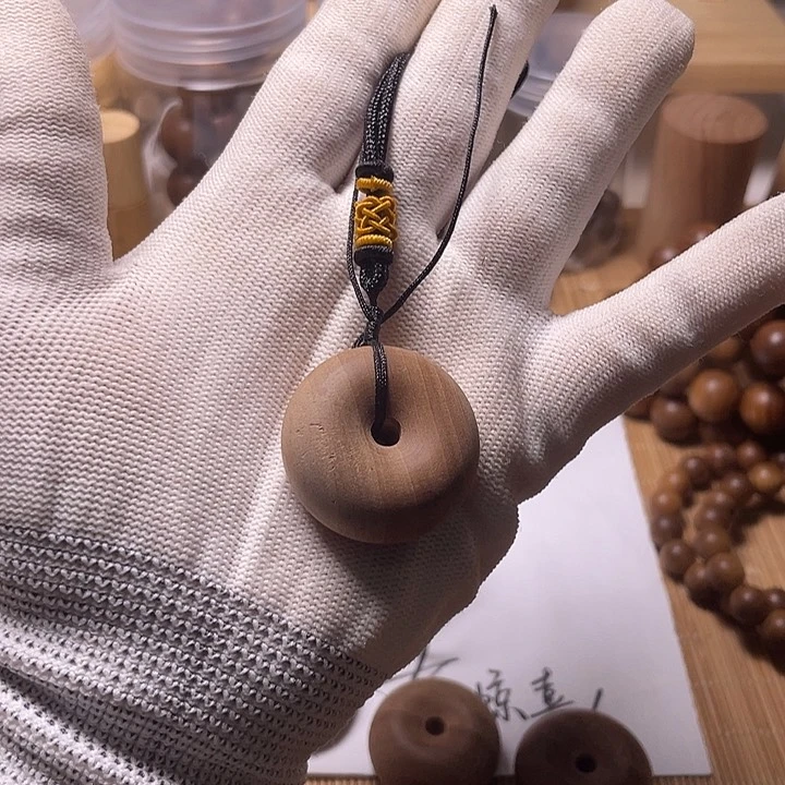 檀香木老山檀香小平安扣瑕疵