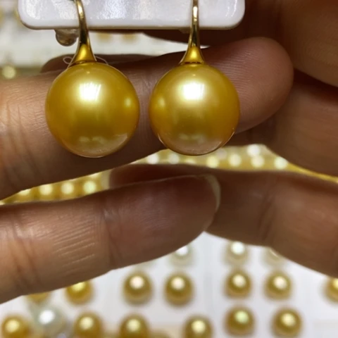 18K金镶嵌耳饰海水珍珠