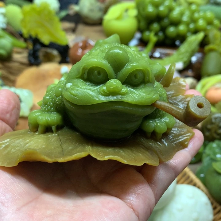 蛇纹石玉手把件未镶嵌一*口