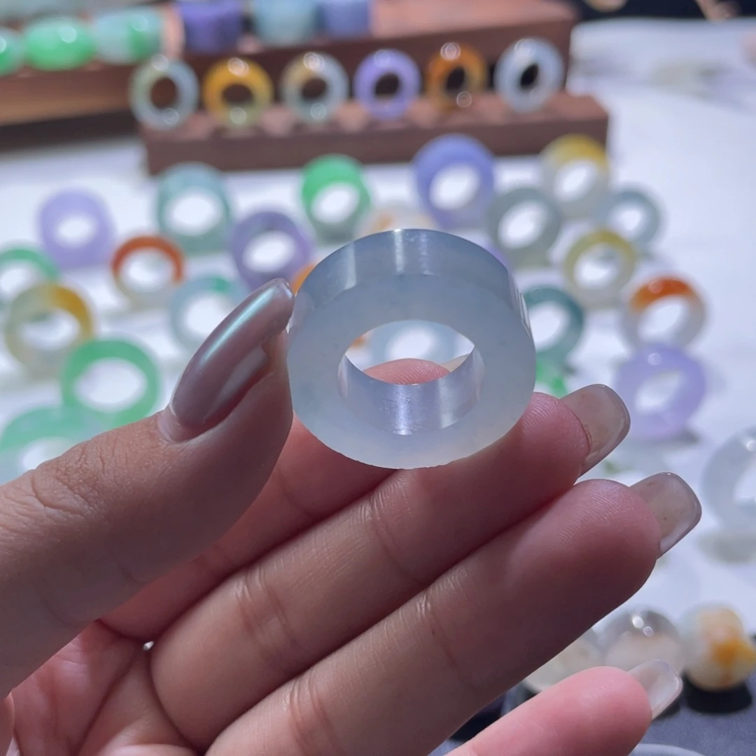 未镶嵌定制翡翠翡翠