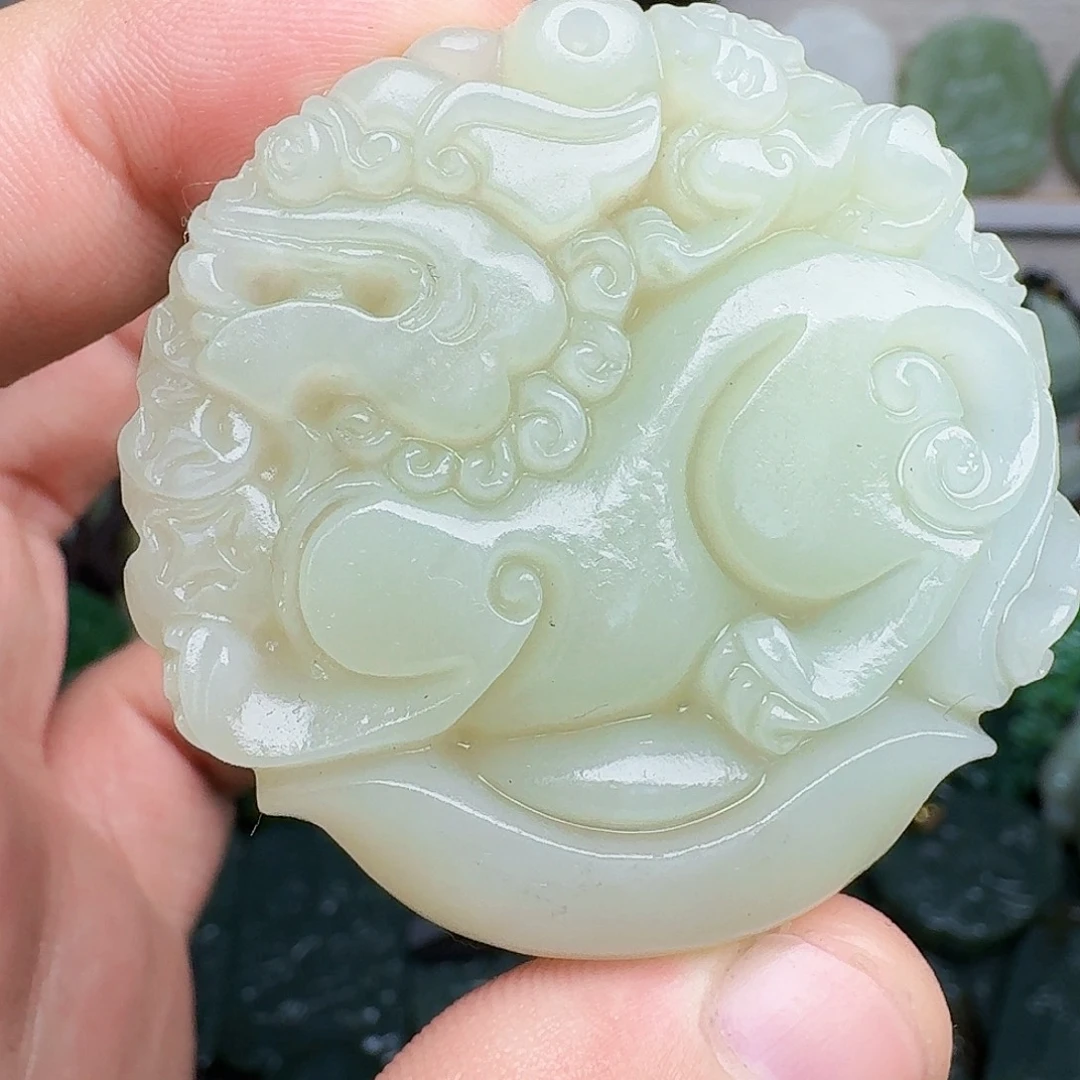 颈饰未镶嵌和田玉