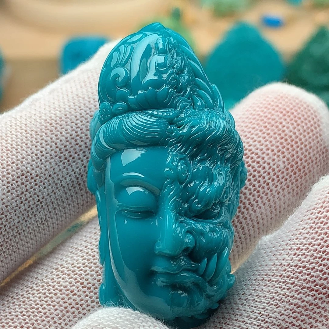 绿松石未镶嵌颈饰