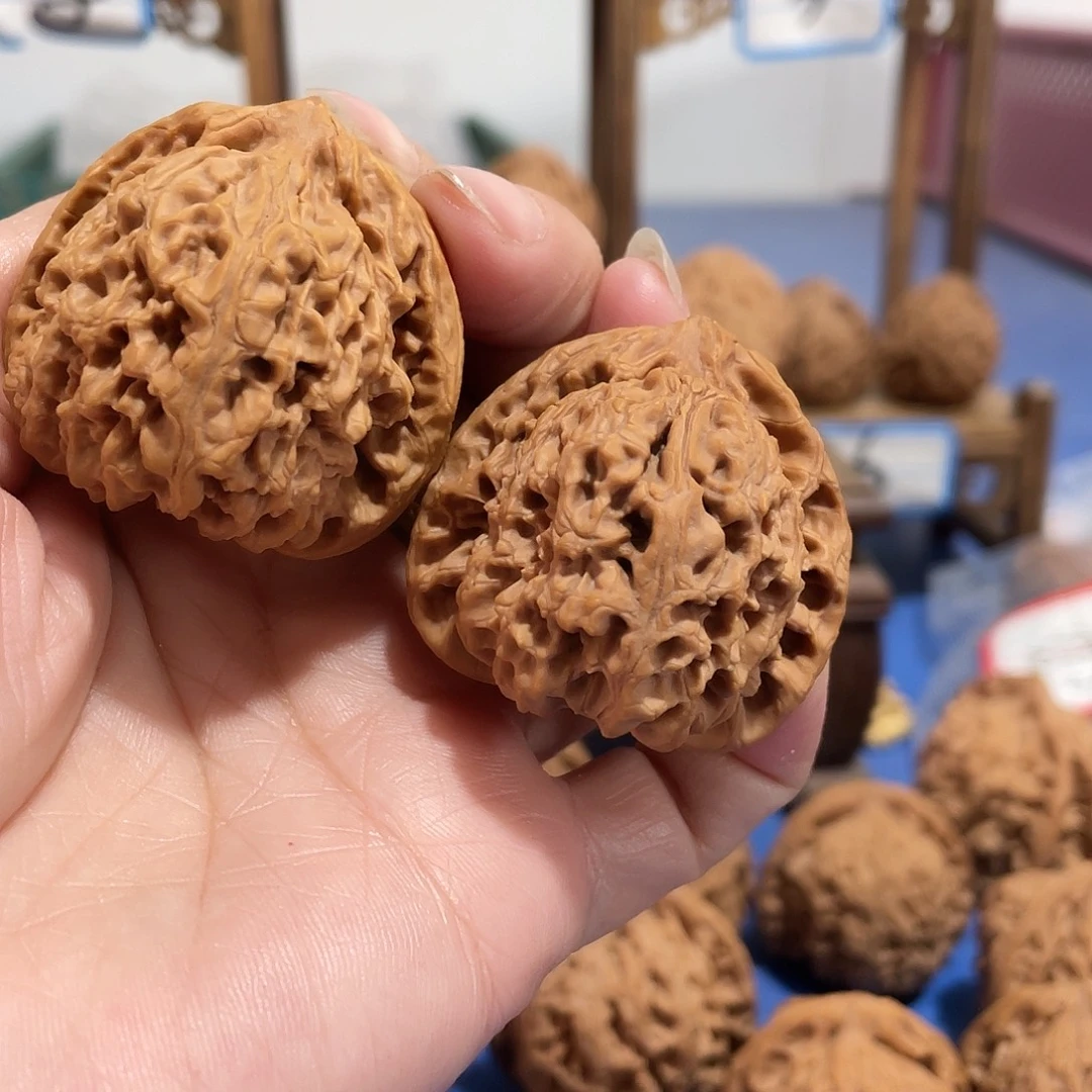 人***命桃核吊坠文玩核桃南疆石