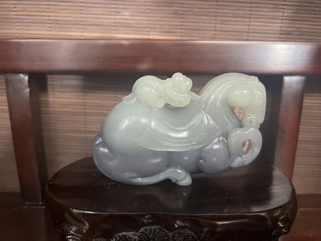 和田玉 双色马到功成 摆件