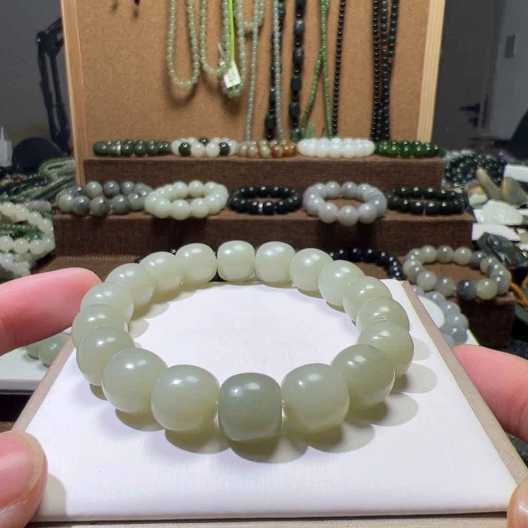 和田玉（糖玉）未镶嵌手链