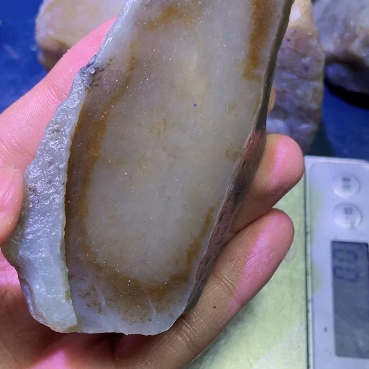 和田玉（糖玉）未镶嵌珠宝半成品