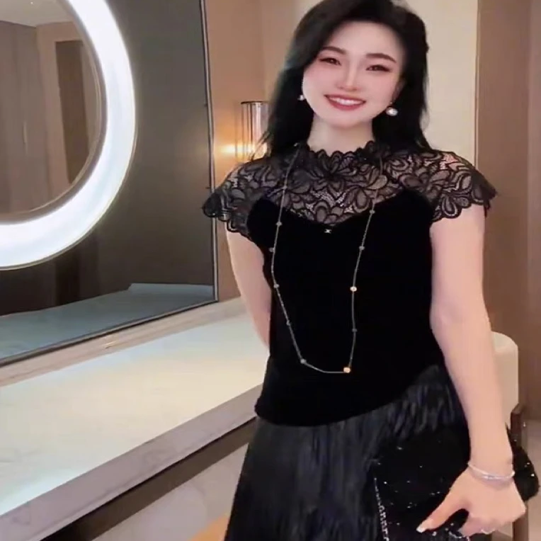 秋季立领蕾丝与丝绒拼接短袖修身性感镂空时尚打底小衫