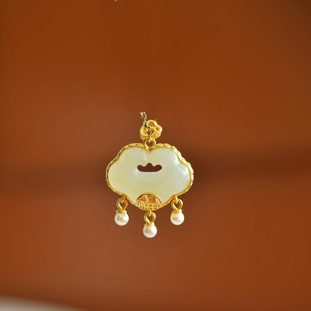 祥云福字如意平安锁和田玉项链女款新中式国风生锁骨链吊坠百搭