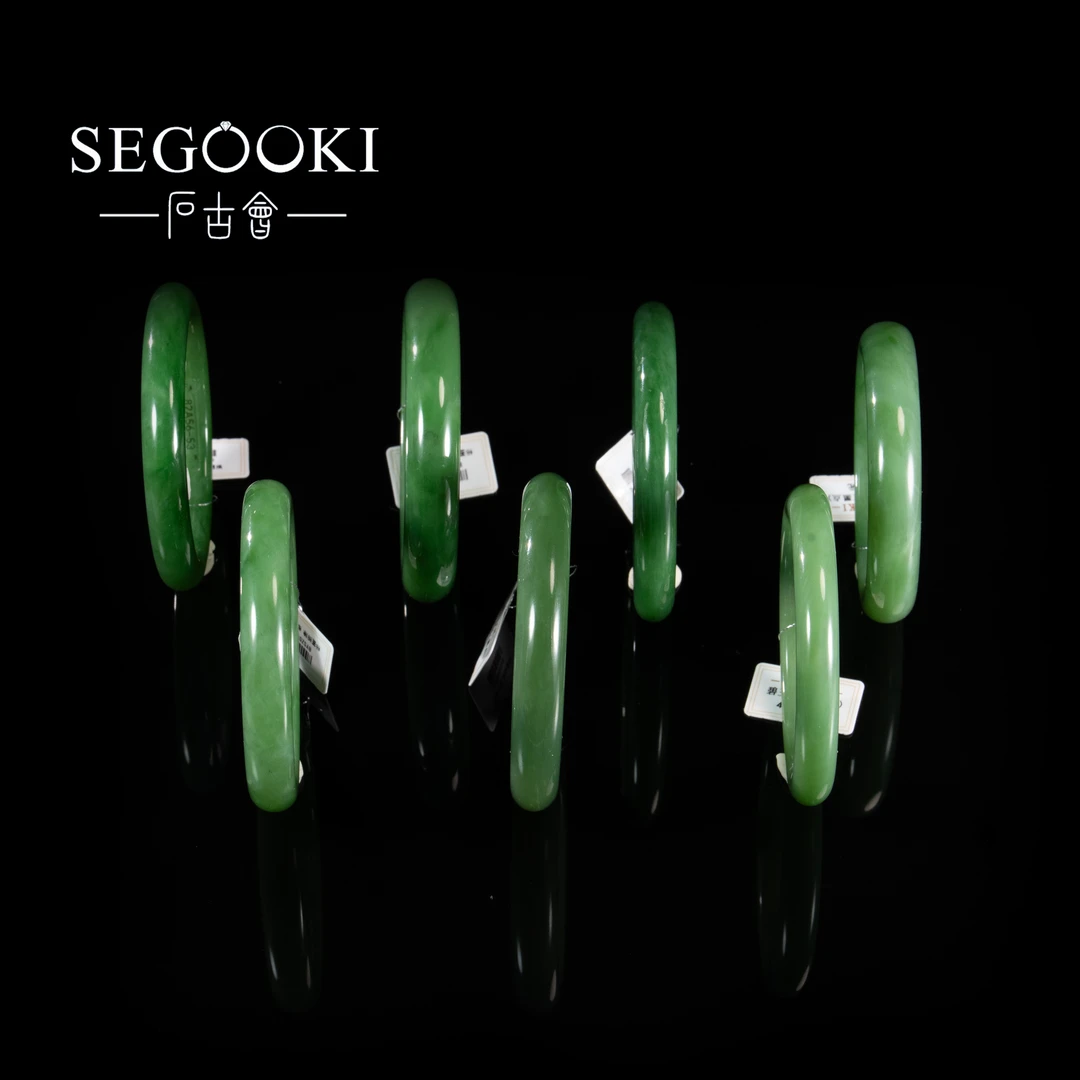 天然和田玉手镯-HTY808