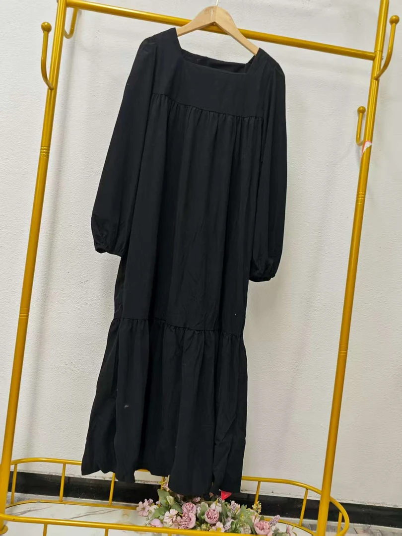 唯琳剪标 8仓A7-2-765款 黑色小方领法式堆堆袖宽松连衣裙长120