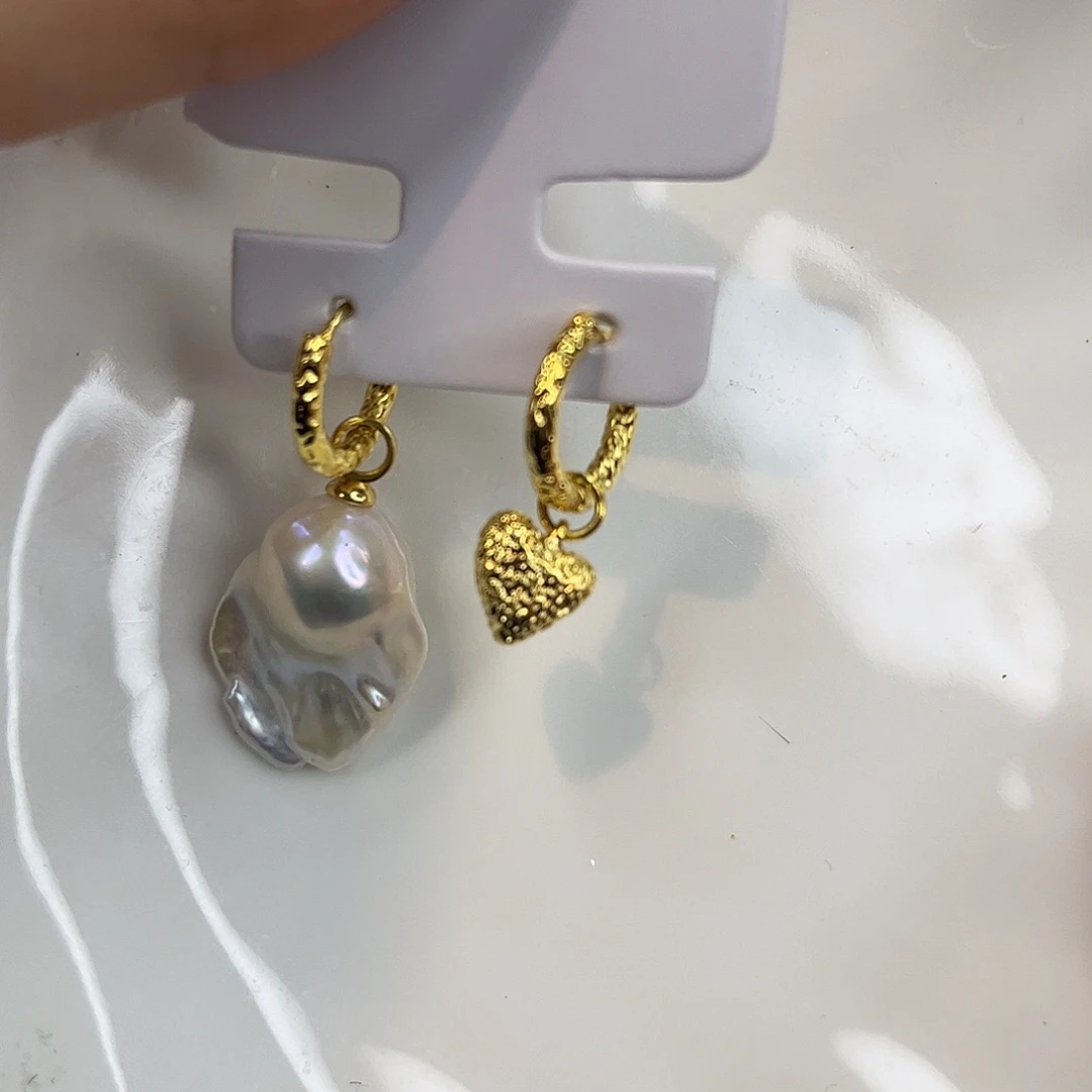 淡水珍珠合金耳饰