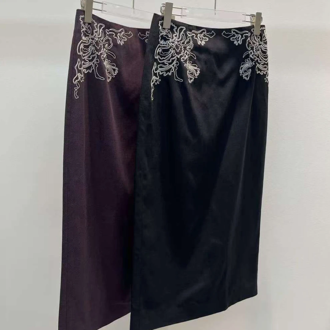 D50819复古配色刺绣高腰显瘦半身裙出街炸场彰显优雅气质